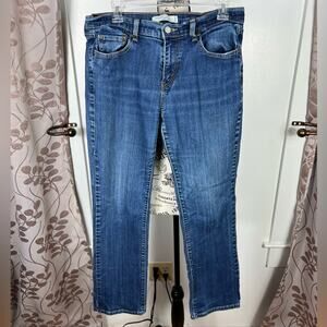 Levi’s 505 straight leg mid rise blue jeans with pockets